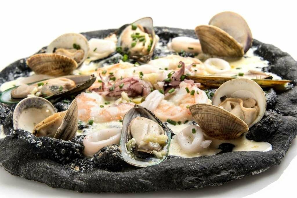 Самые необычные рецепты пиццы со всего мира-17