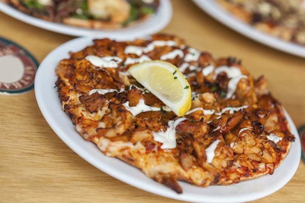 Самые необычные рецепты пиццы со всего мира-6