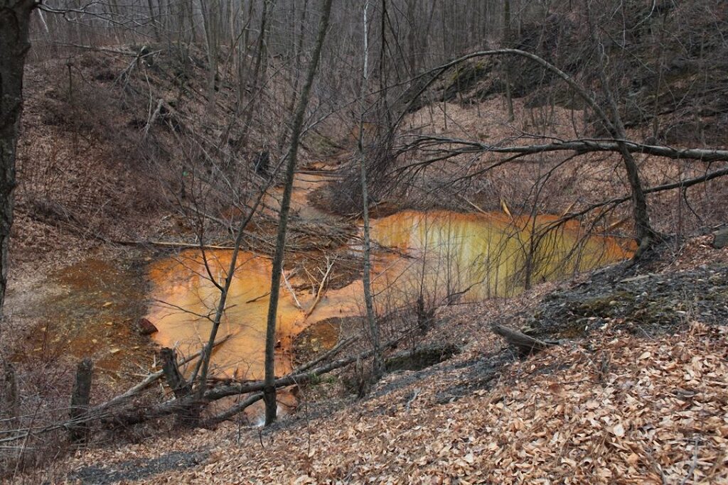 sentrejliya-goryashhij-gorod-iz-filmov-uzhasov-14