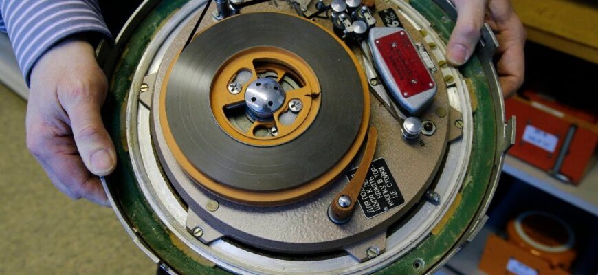 chyornye-yashhiki-samoletov-5