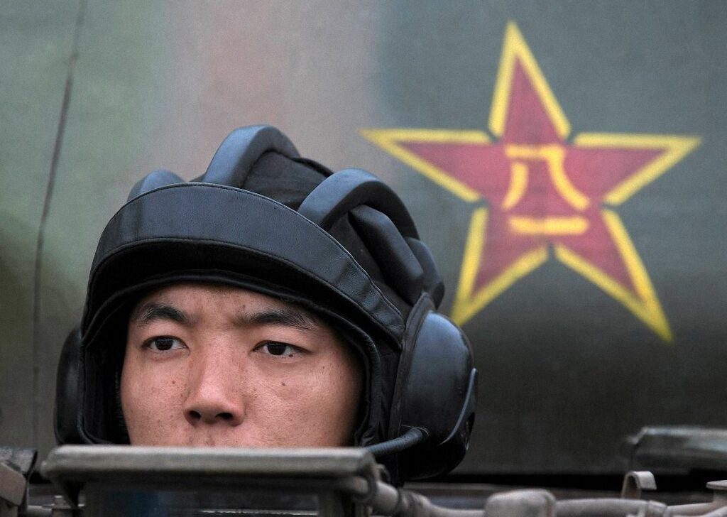 kitajskaya-boevaya-mashina-v-dejstvii-12