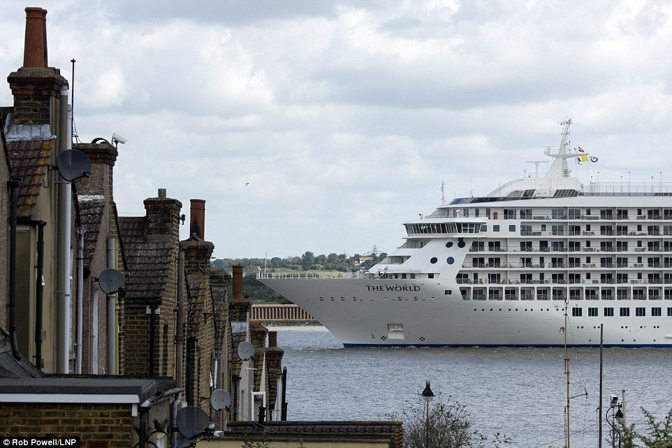8. Сегодня Мир прибыл в Лондон. В последний раз он посещал английскую столицу в 2013 году.